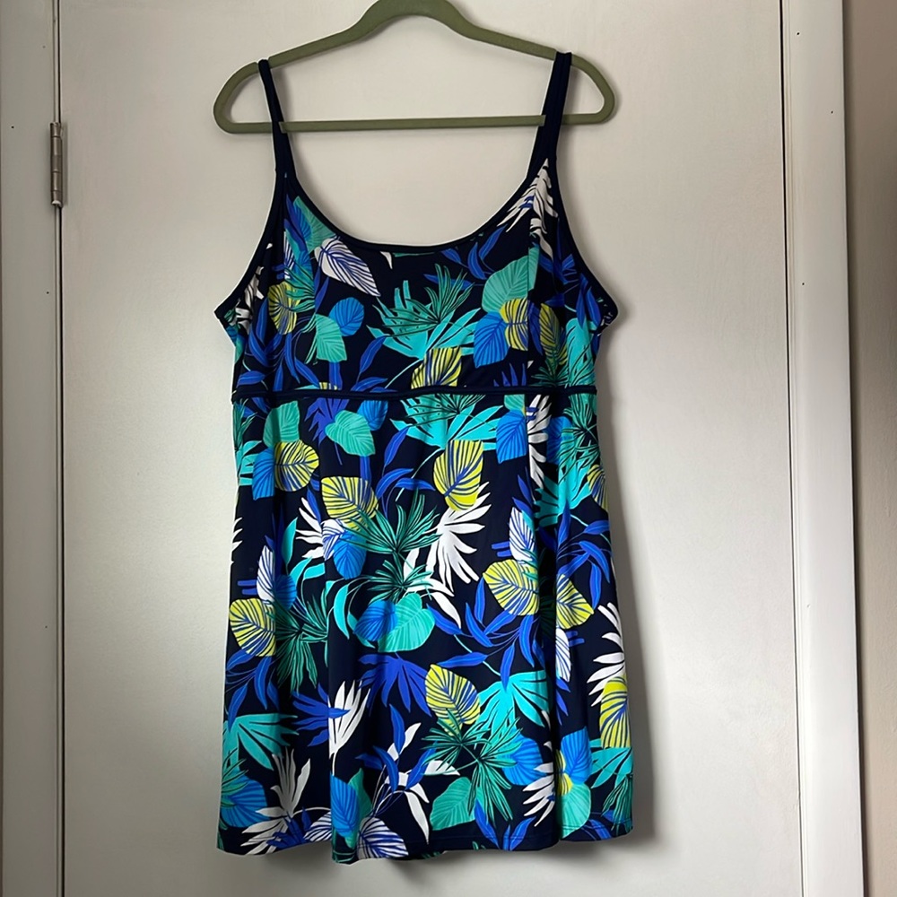 Swimsuits For All Tropical Print Swimdress